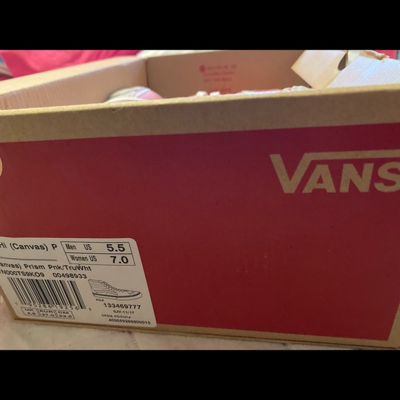 Vans - Picture 2 of 2